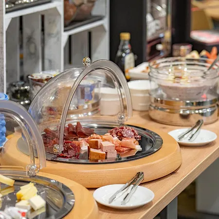 לינה וארוחת בוקר Bellagio דאבוס